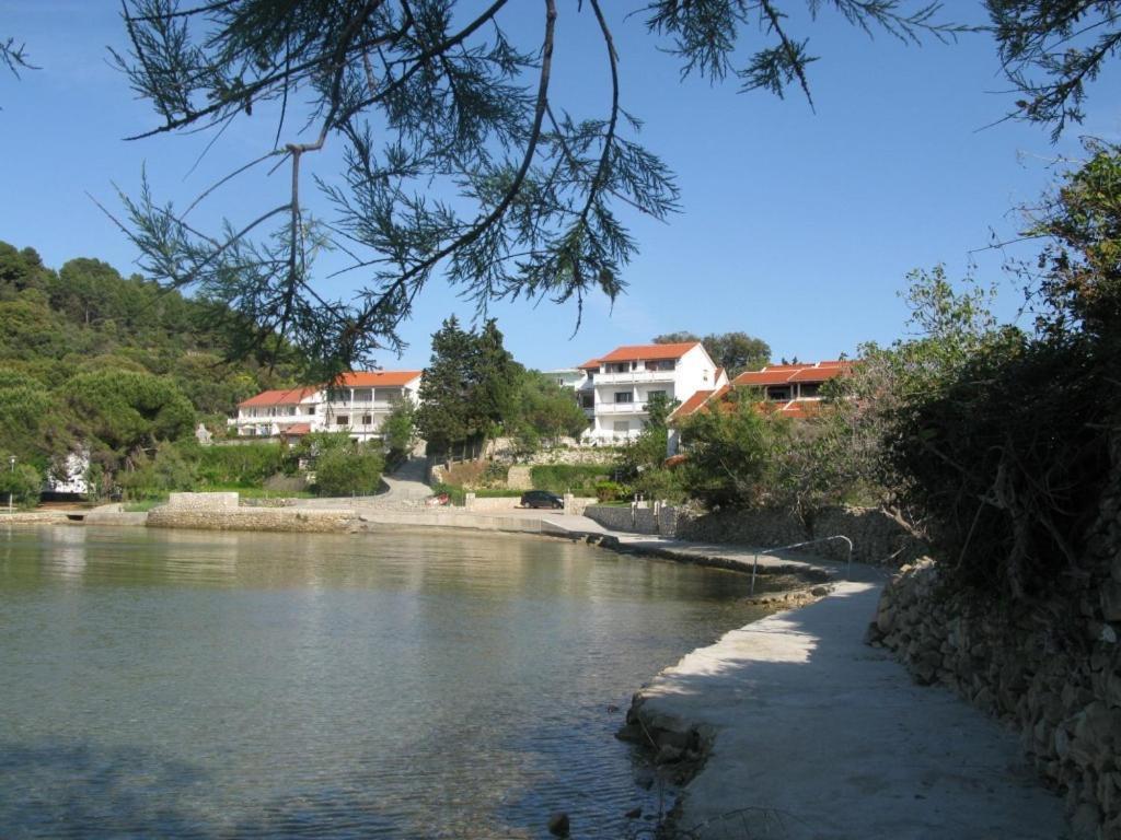 Apartment Riko - Accomodation "With" The Adriatic Sea Kampor Luaran gambar